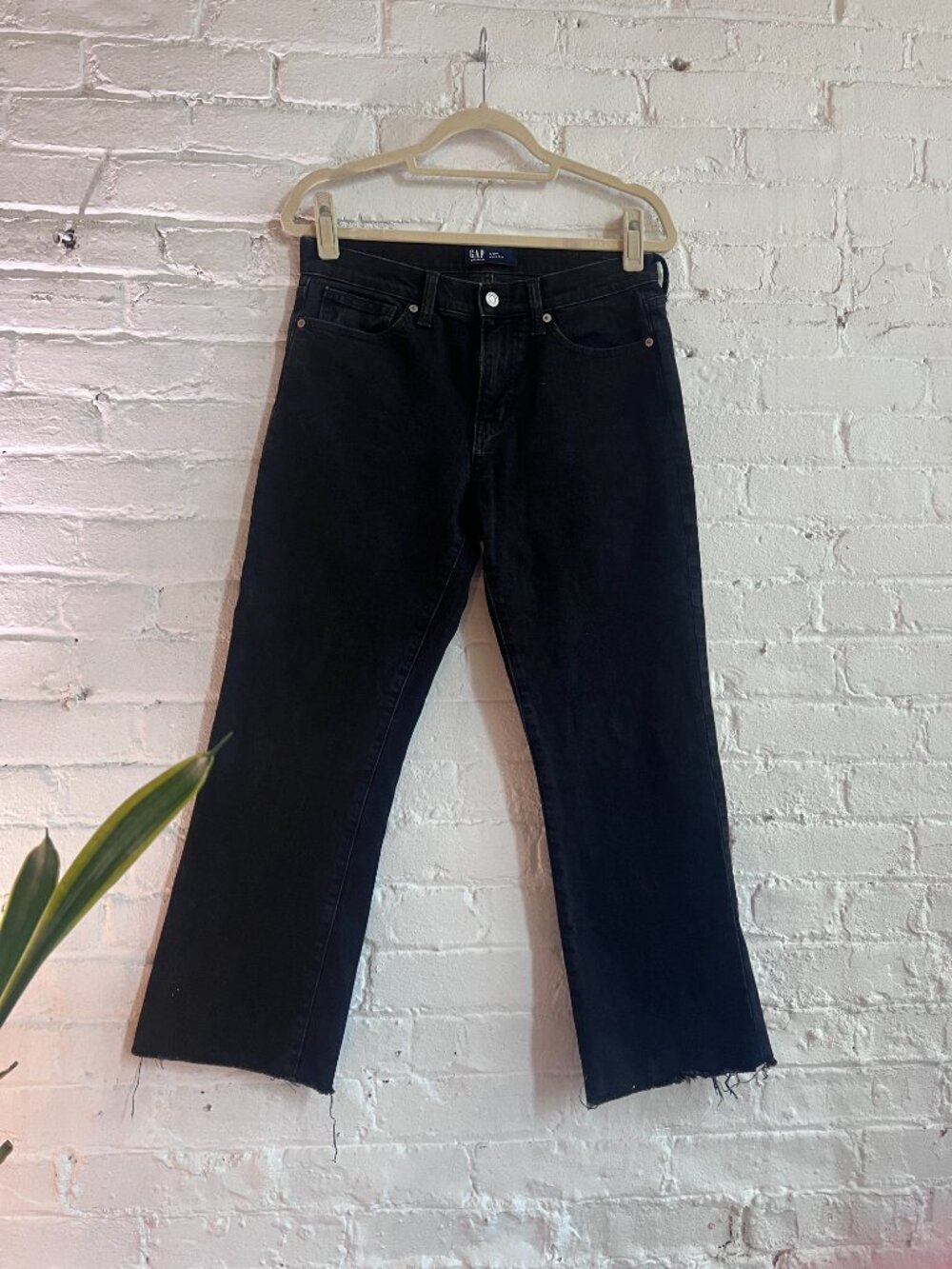 GAP | Women's Black Denim "Kick Fit" jeans (size 29) - Picture 8 of 13